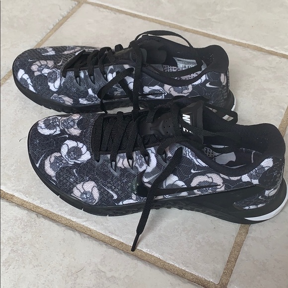 nike metcon 4 premium women's